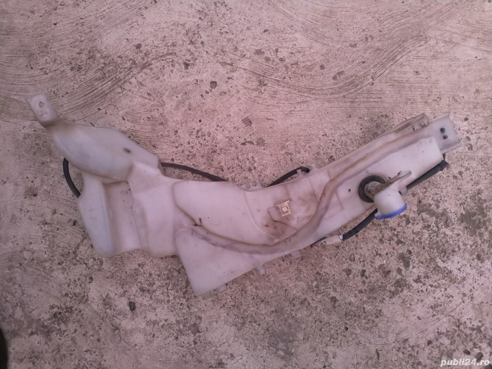 Vas rezervor stropgel cu motoras FORD FOCUS cabrio / sedan 2005-2010