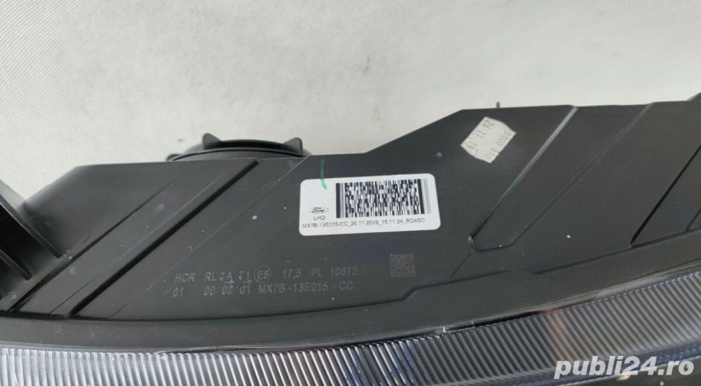 Far Stanga Ford Focus 4