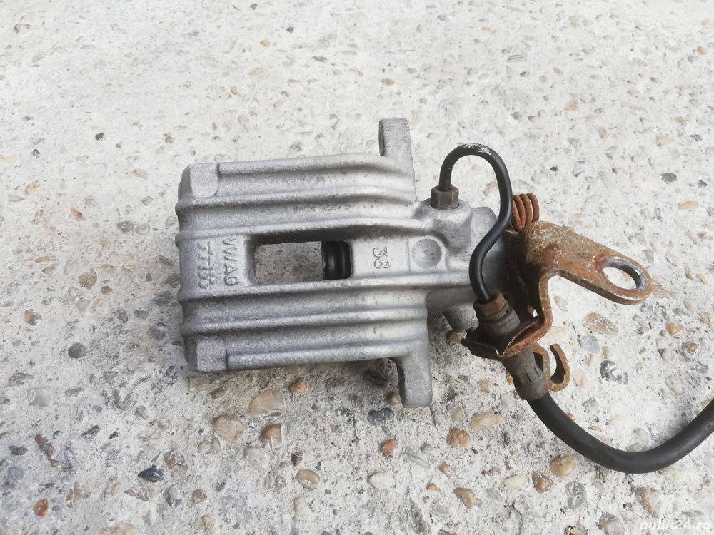 etrier stanga spate vw golf 5