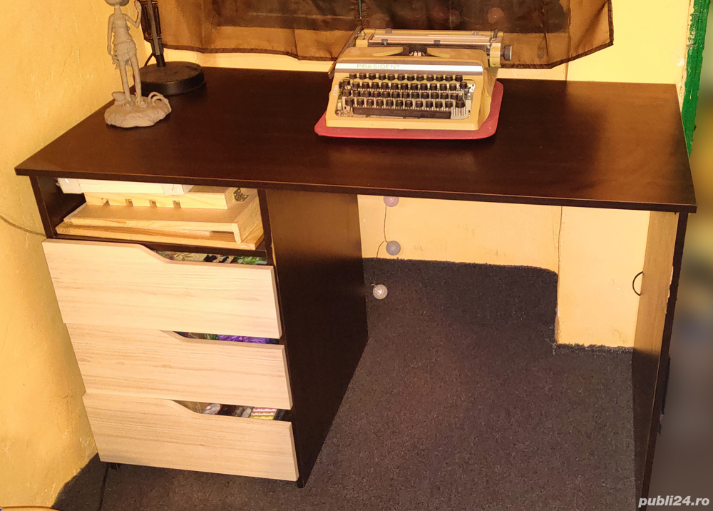 Birou de lemn pentru PC Laptop - 3 sertare, 1 spatiu depozitare