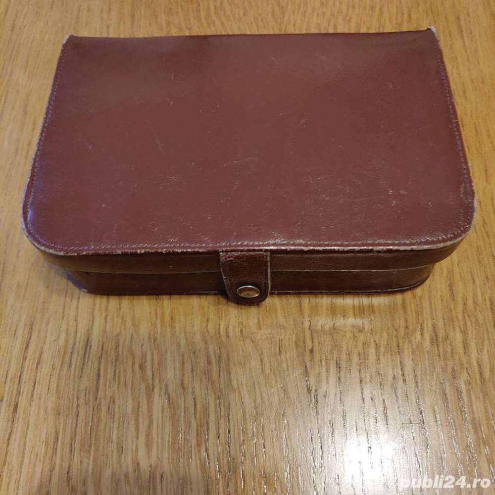 Caseta din piele naturala de cca 120 ani