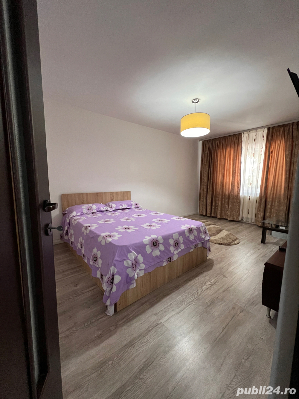 Regim hotelier apartament 2 camere cu 2 paturi (zona mall)