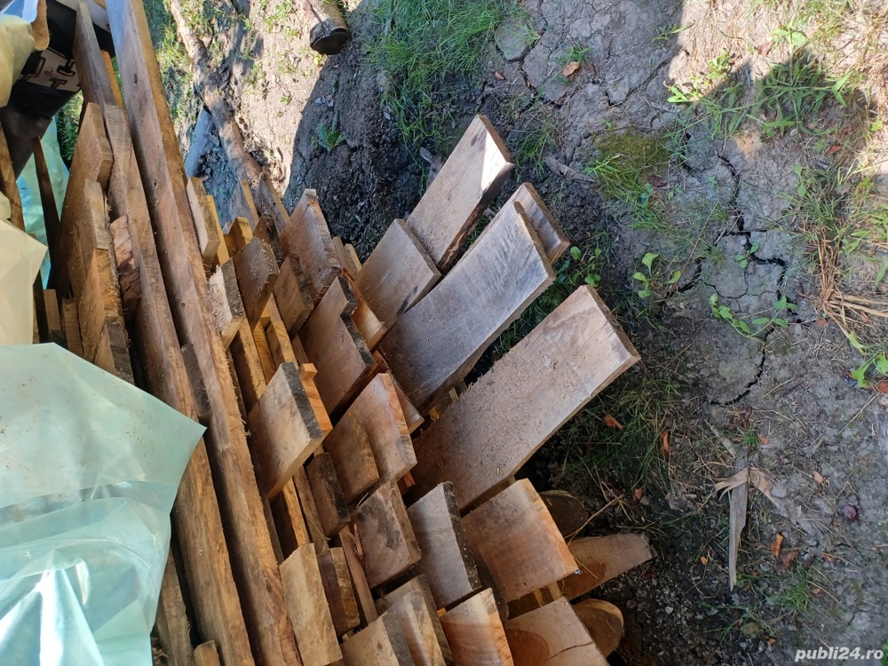 Vând scândură de pluta