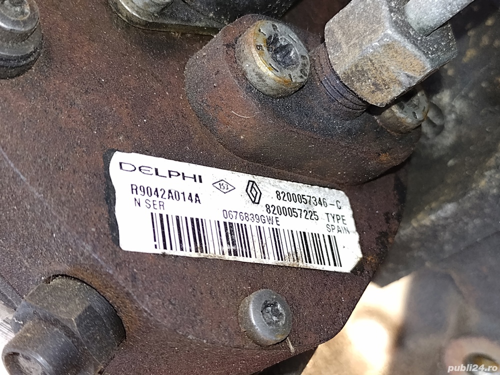 Vând pompa de injectie Delphi R9042A014A, 8200057225 Renault