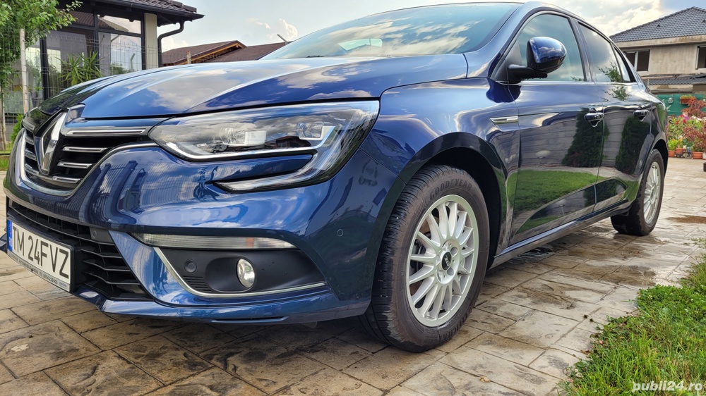 Megane IV Sedan 1.3 TCe 140hp 20.000km