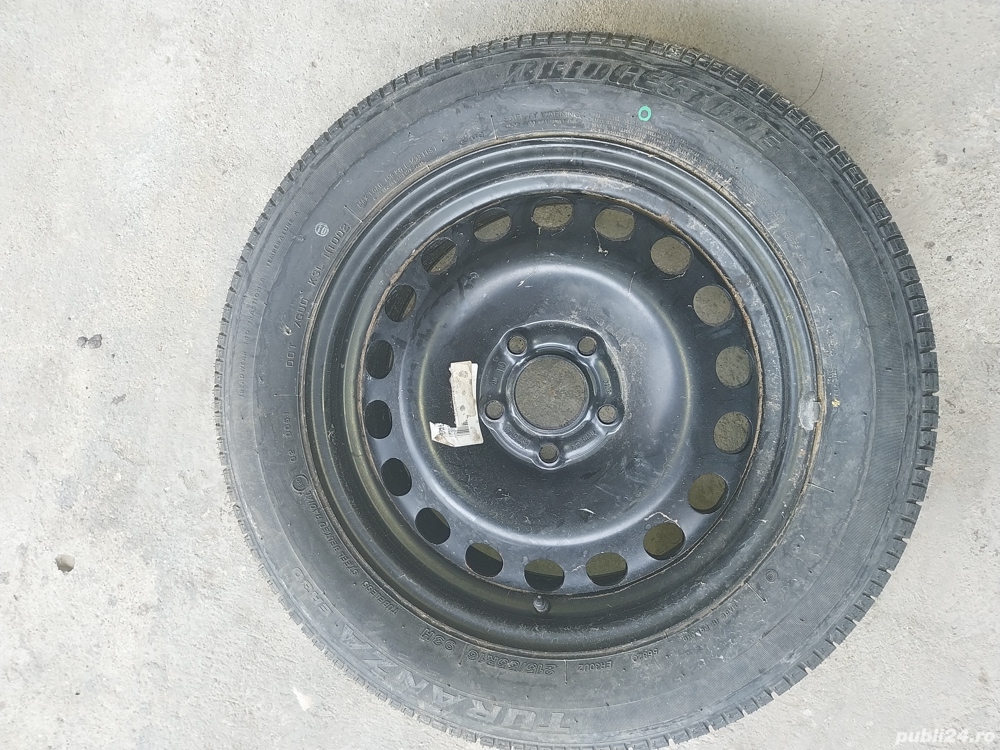 janta cu cauciuc nou.