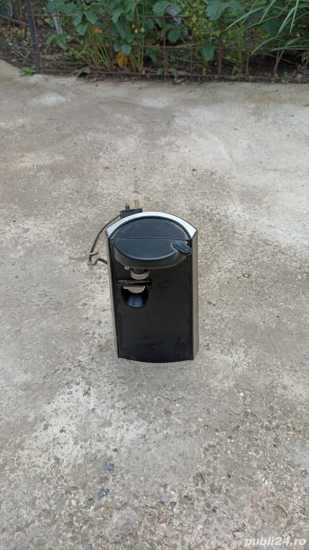 Desfăcător conserve electric   100% funcțional, priză UK