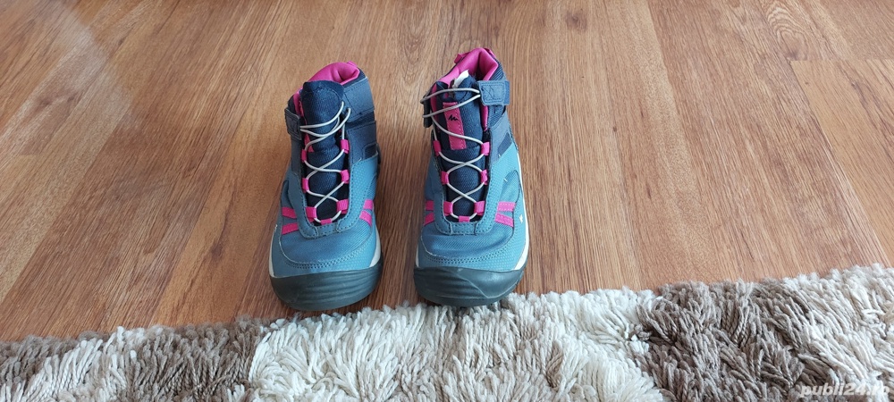 Bocanci de munte albstru gri si roz marimea 32 