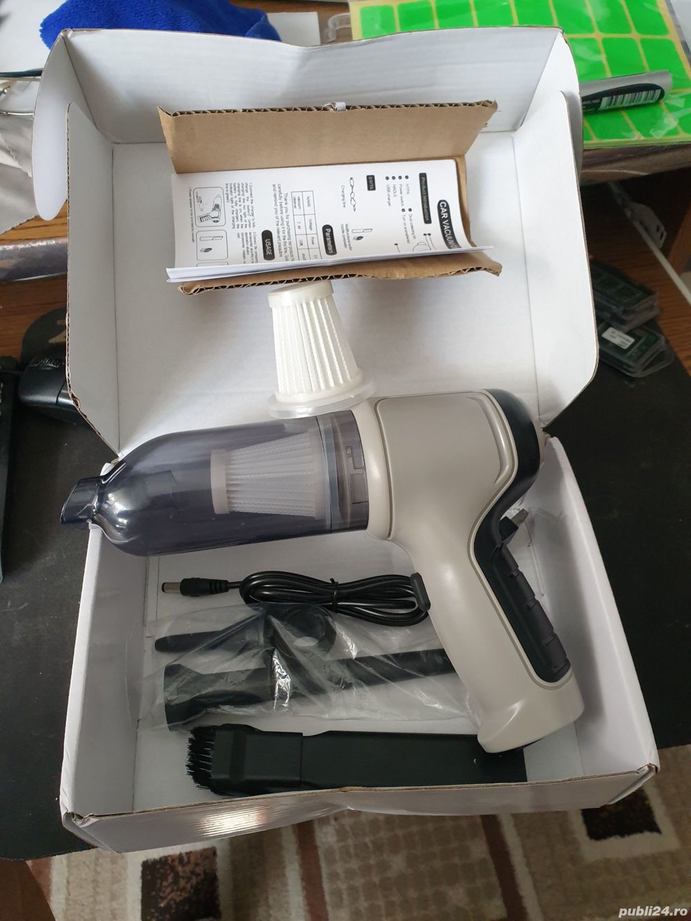 Vand Aspirator de masina,vacum cleaner, tastatura PC, laptop, nou