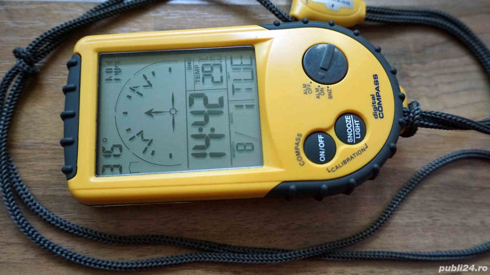 Compas digital, busola, termometru