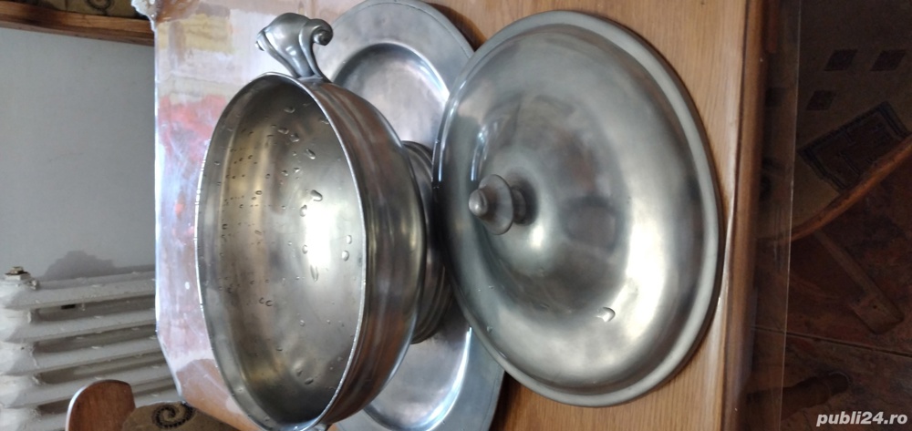 bol de servit  cu capac si tava