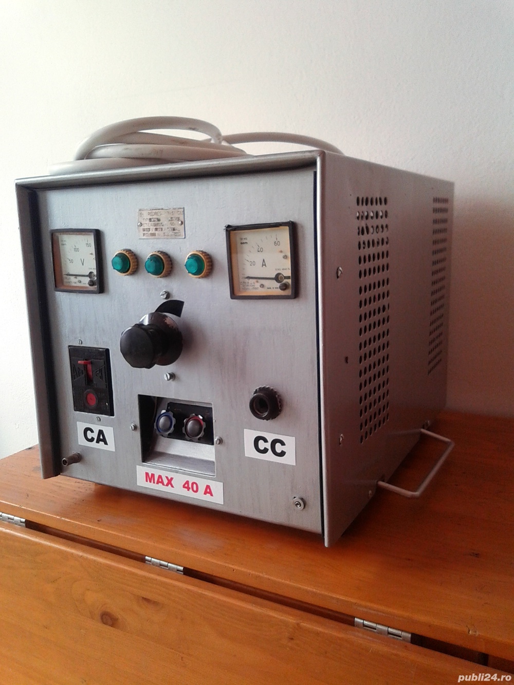 Vand statie trifazata incarcare acumulatori stivuitoare 40 A