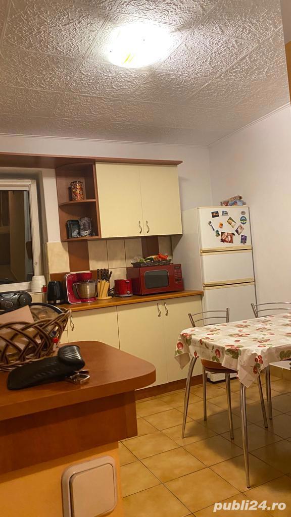 Apartament cu 3 camere 