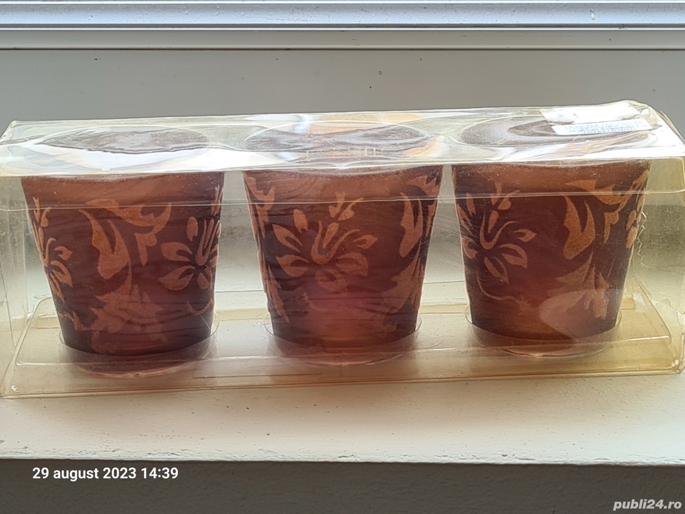 Set 3 pahare cu ornamente