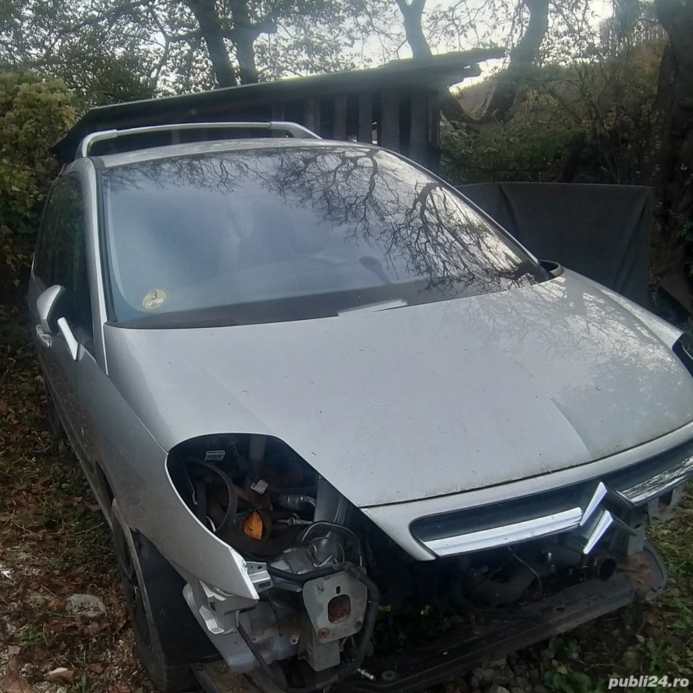 Piese pentru Citroen C8, Peugeot și Fiat Ulisse, cu 7locuri 