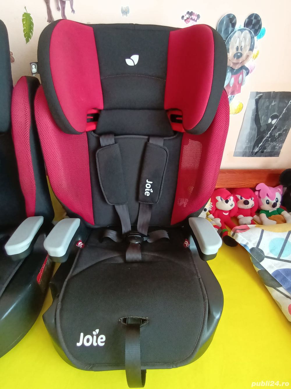 Vand 1 scaun pentru copii, pentru masina Marca Joie.