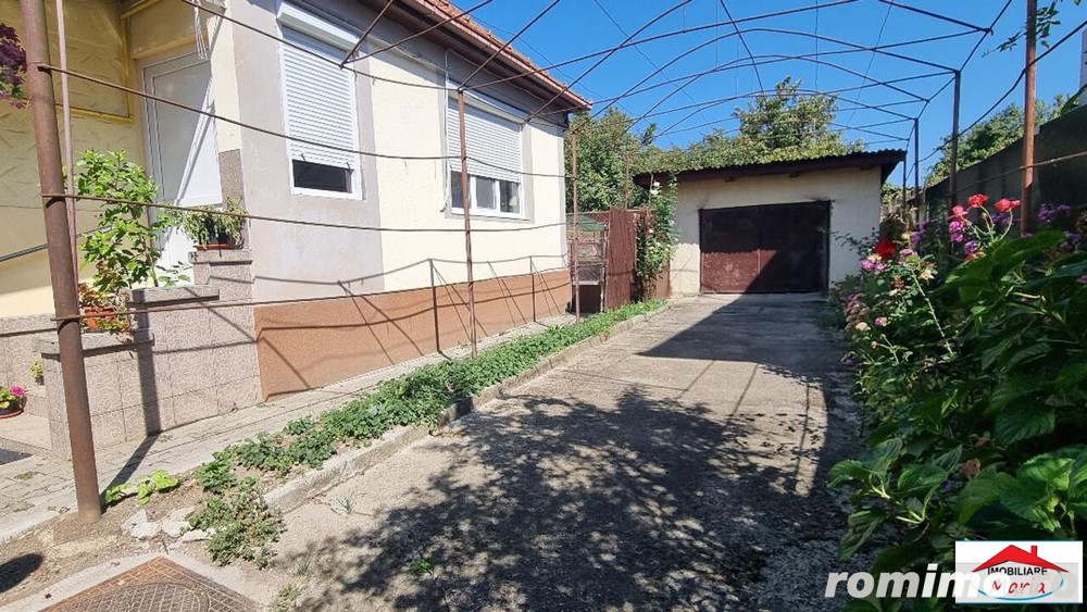 Casa parter cu gradina 10 arii 14 Mai ( ID22768 )