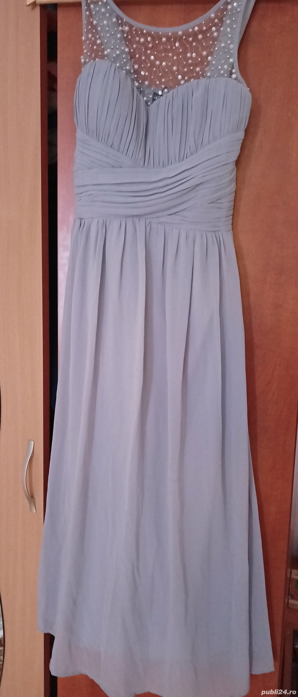 Vand rochie ocazie, marimea 40/M