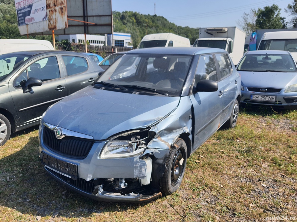 Dezmembrez skoda fabia 1.2i 