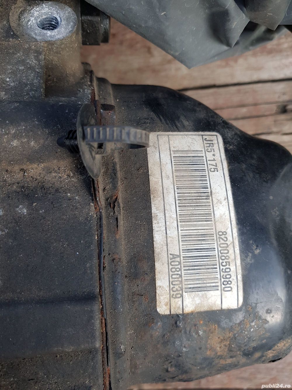 Cutie de viteze 5 trepte Renaul Megan3 cod JR5* 175