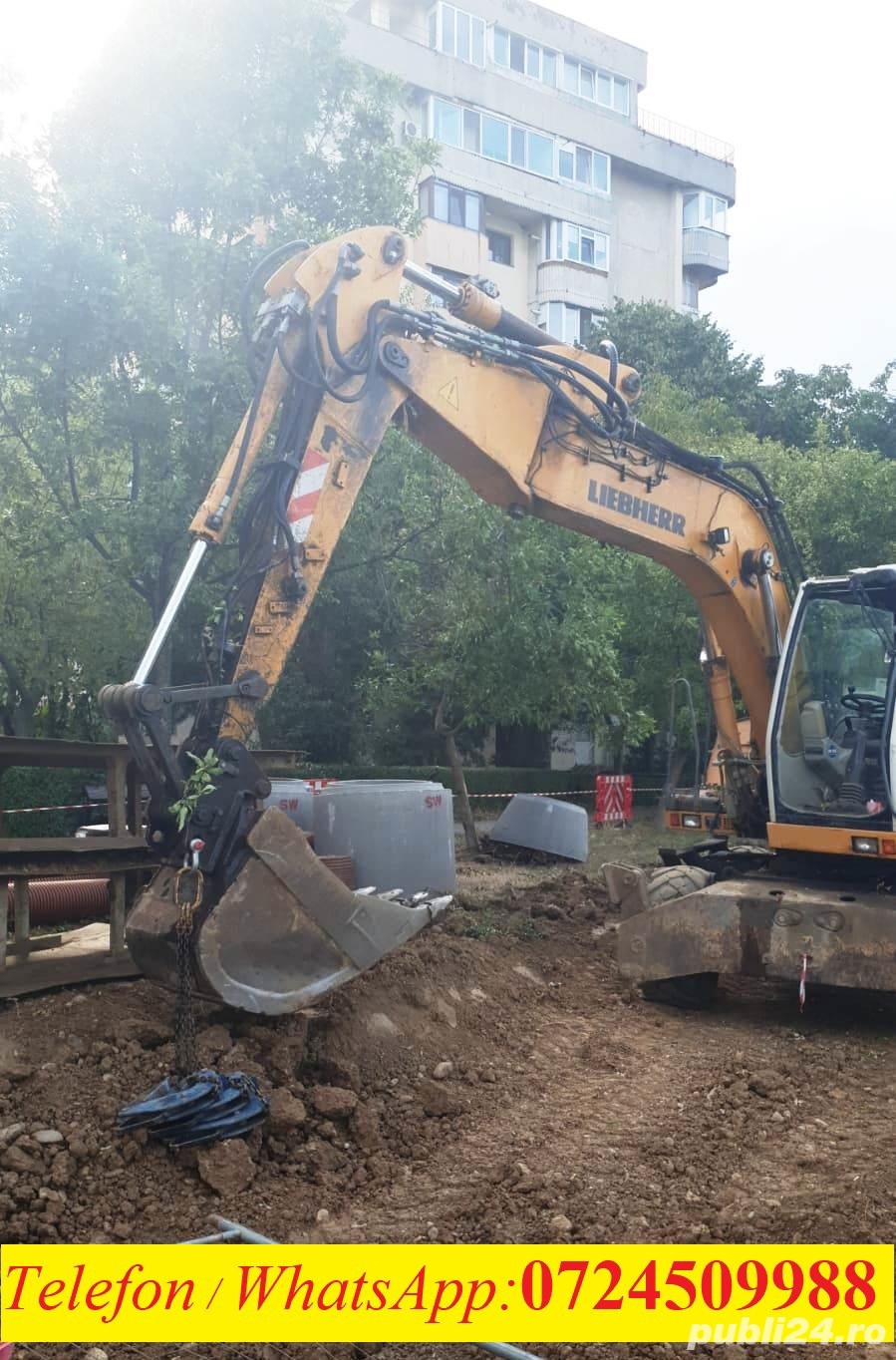 Excavator pe roti Liebherr 900, an 2008, 20 tone, 4x4, carte service numai la reprezentanta