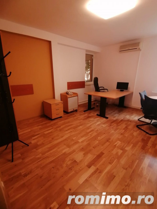 Cazino - Hotel Palace, spatiu ideal birouri, 90 mp., 5 camere.