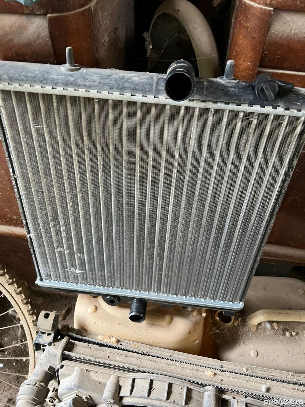 Vand radiator apa Peugeot 206+orice piesa