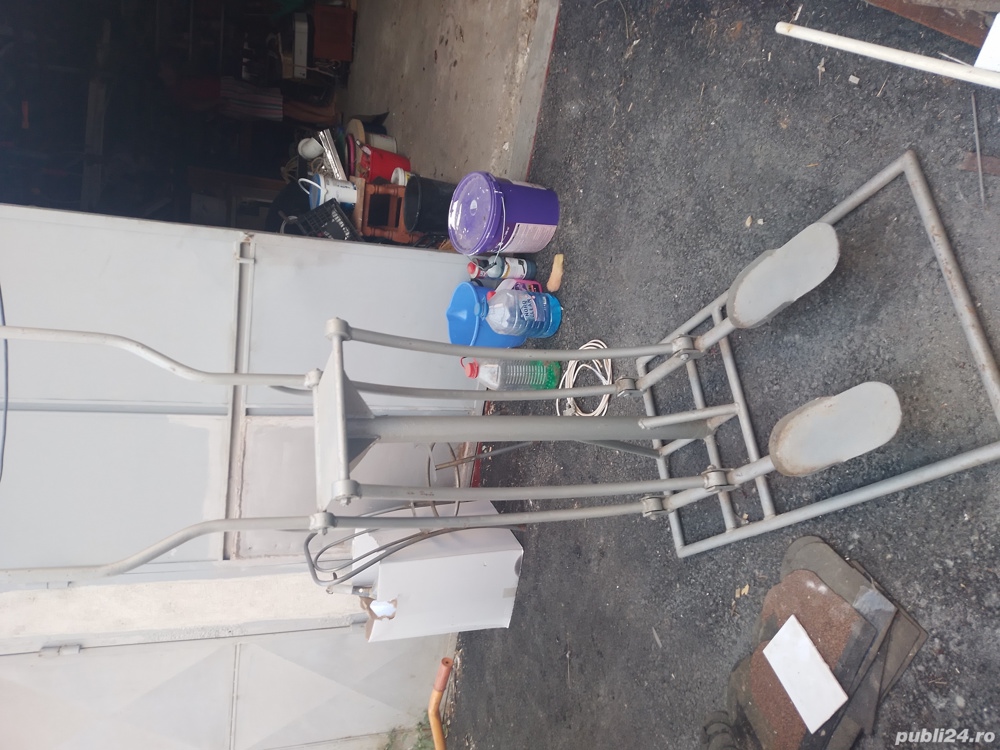 Vand  aparat complex pentru exerciții fizice.