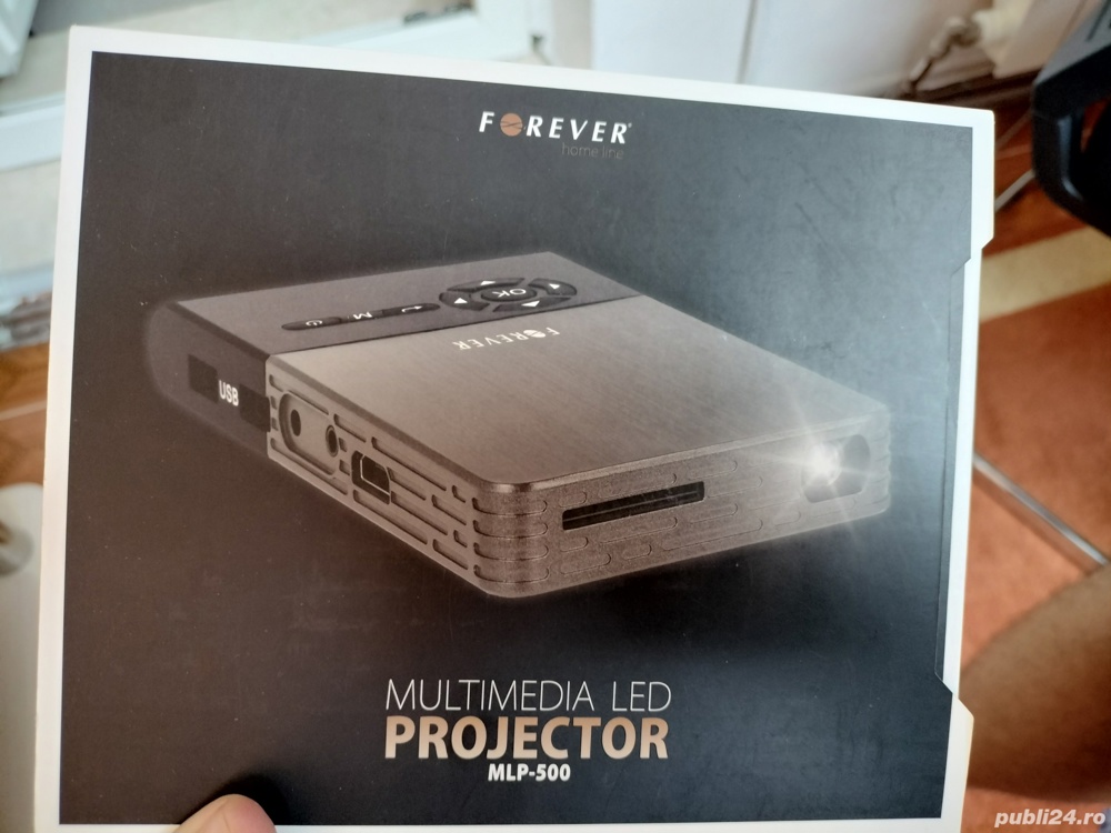 Mini proiector Led cu ecran pliabil