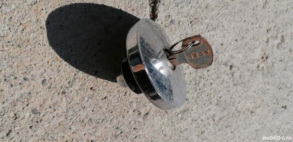 Bușon / capac rezervor Dacia 1300 /1310