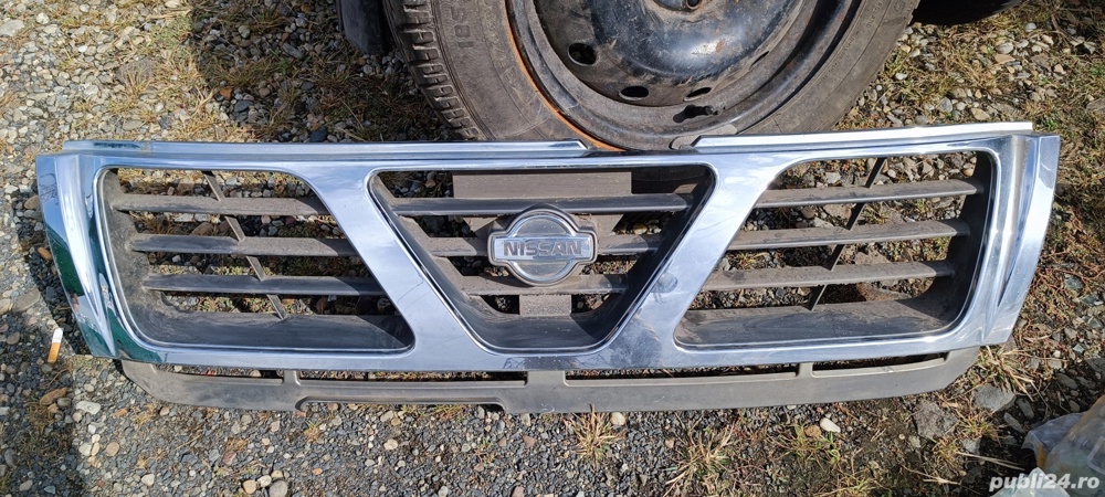 Grila fata Nissan patrol Y61