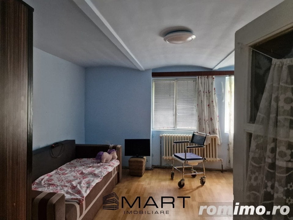 Apartament 4 camere la casa + 155mp teren zona Terezian