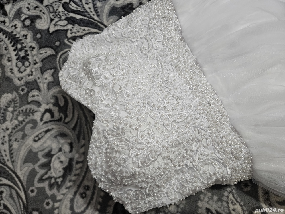 Rochie de mireasa cu trena