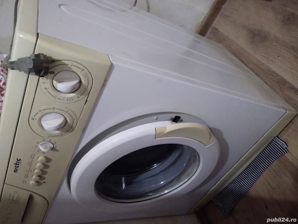 Mașină de spălat Arctic!