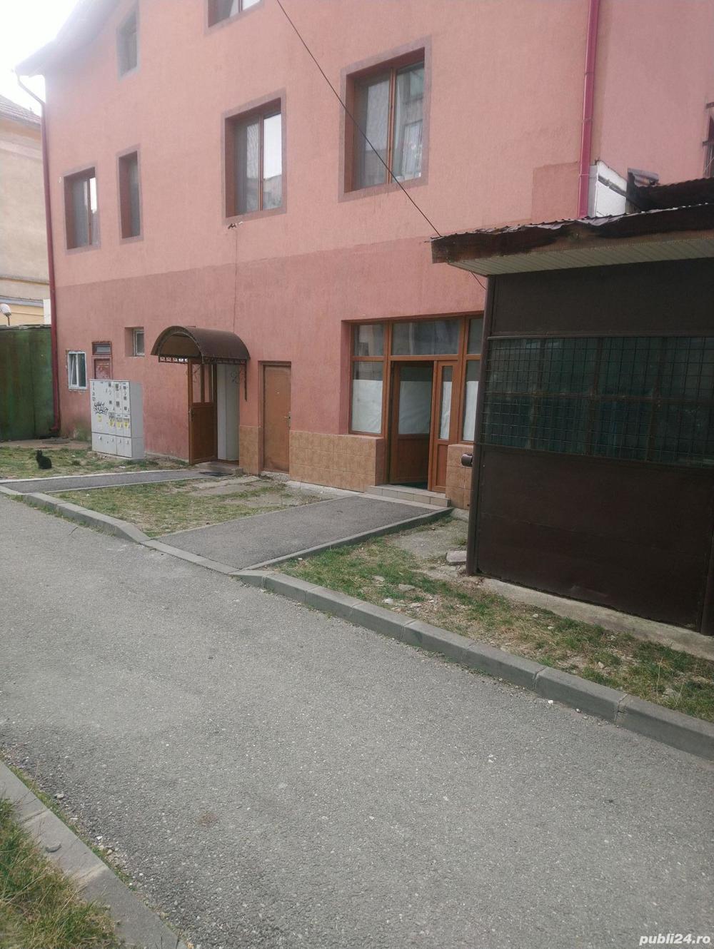 Garsoniera, spatiu comercial - Bumbesti jiu, Gorj
