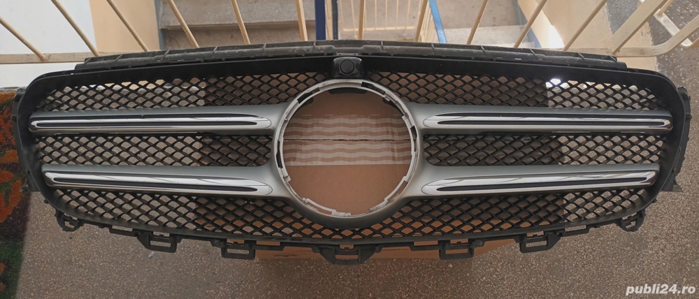 Vând Accesorii Față/Spate E Class AMG 