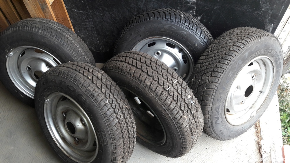 Vand anvelope cu jante