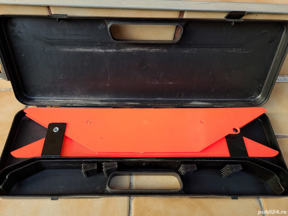 triunghiuri reflectorizante si trusa medicala