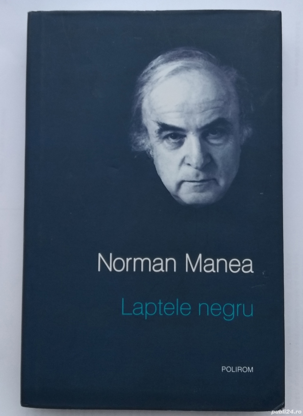 Volum Norman Manea. Cartonat, cu supracopertă 