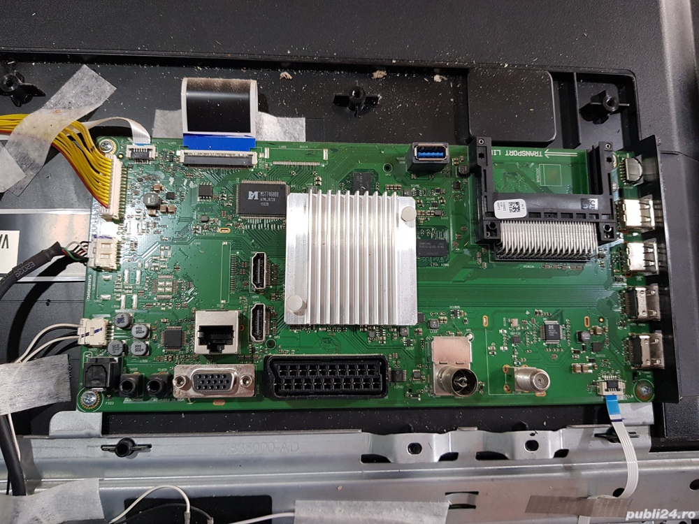 Dezmembrez tv Grundig 42vle8520bl