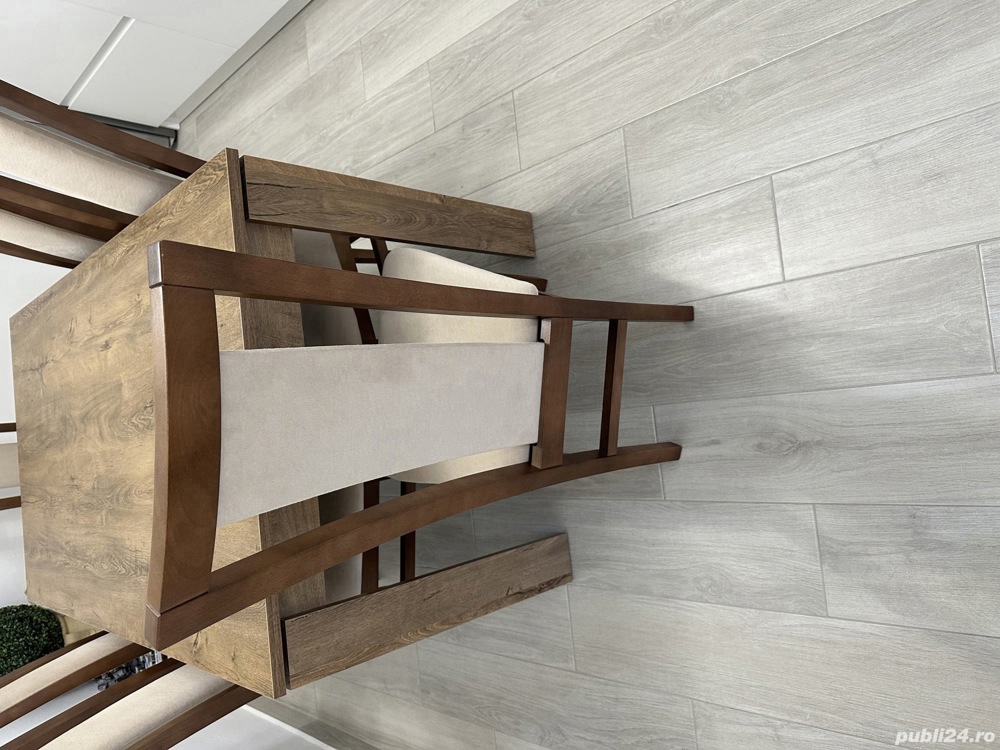 Vând masa 160 90 + 6 scaune lemn masiv