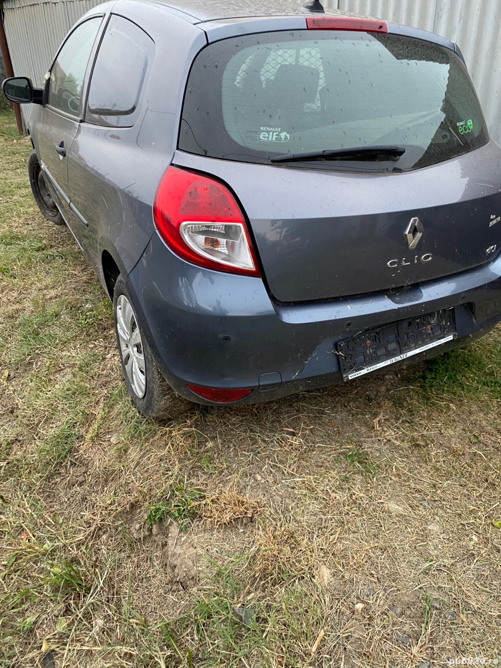 Dezmembrez Renault Clio 3