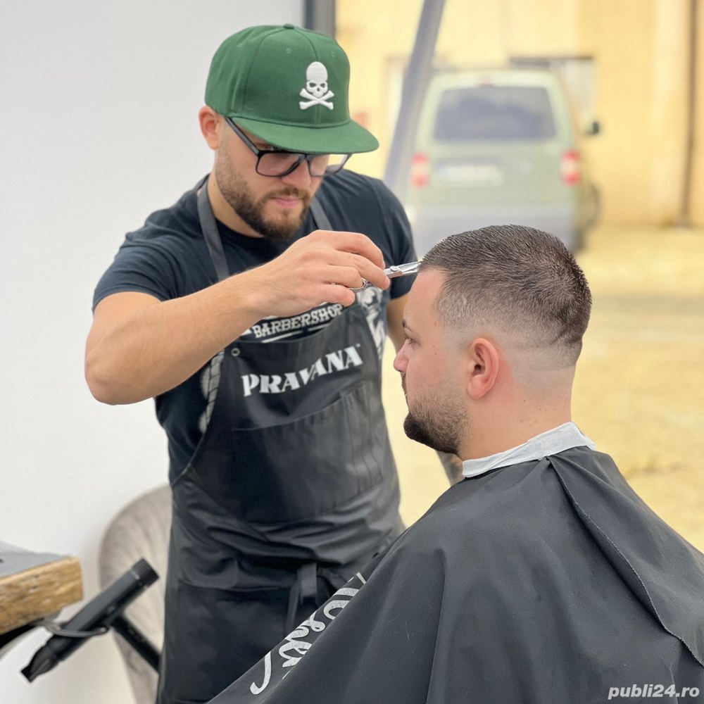 Alătură-te echipei noastre de profesioniști în frizerie la Bunker Barbershop