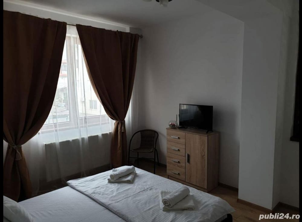 Inchiriez apartament 2 camere