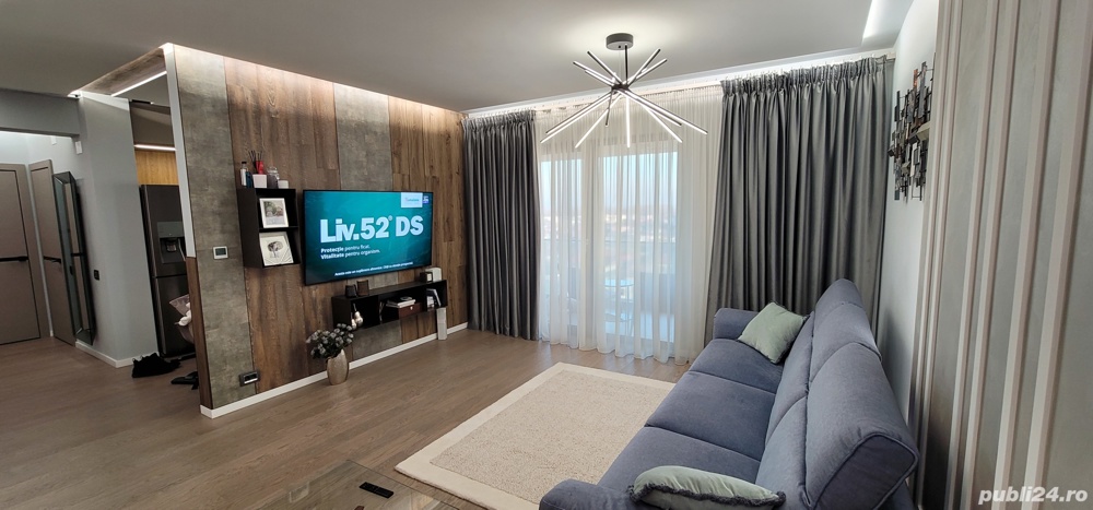 Inchiriez apartament 2 camere,ultracentral,mobilat (Pitesti Residence)+1 loc de parcare