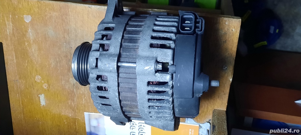 Alternator  Opel astra h 1.7 cdti 