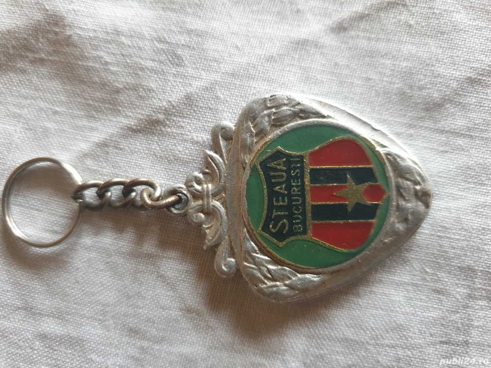 Breloc steaua București 1980