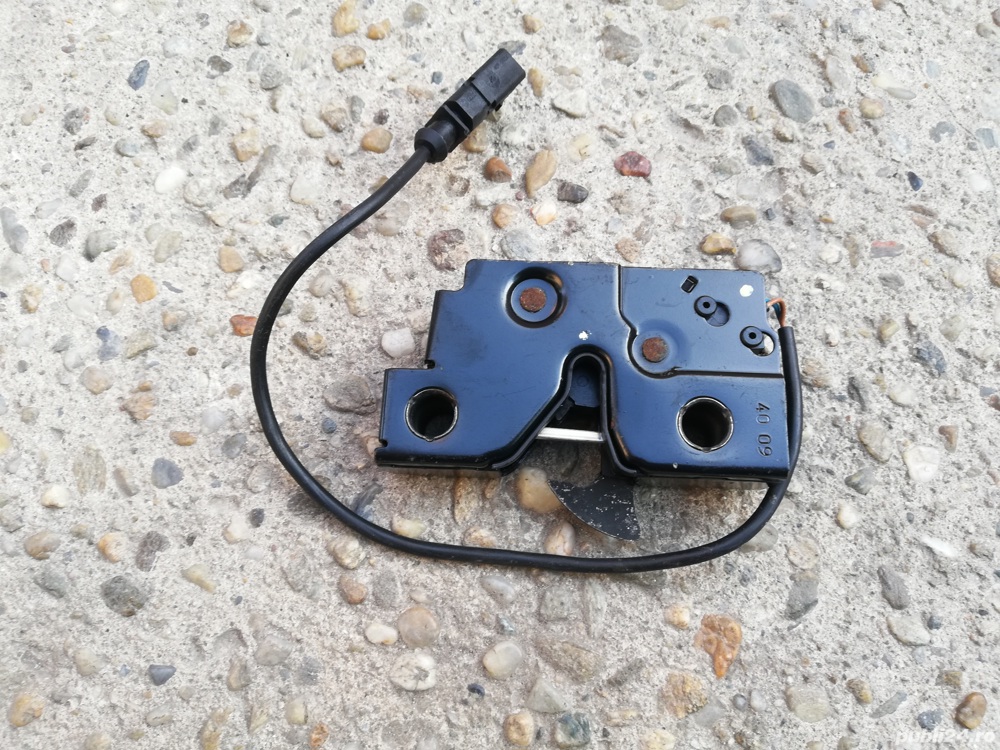 broasca capota motor vw polo 6R