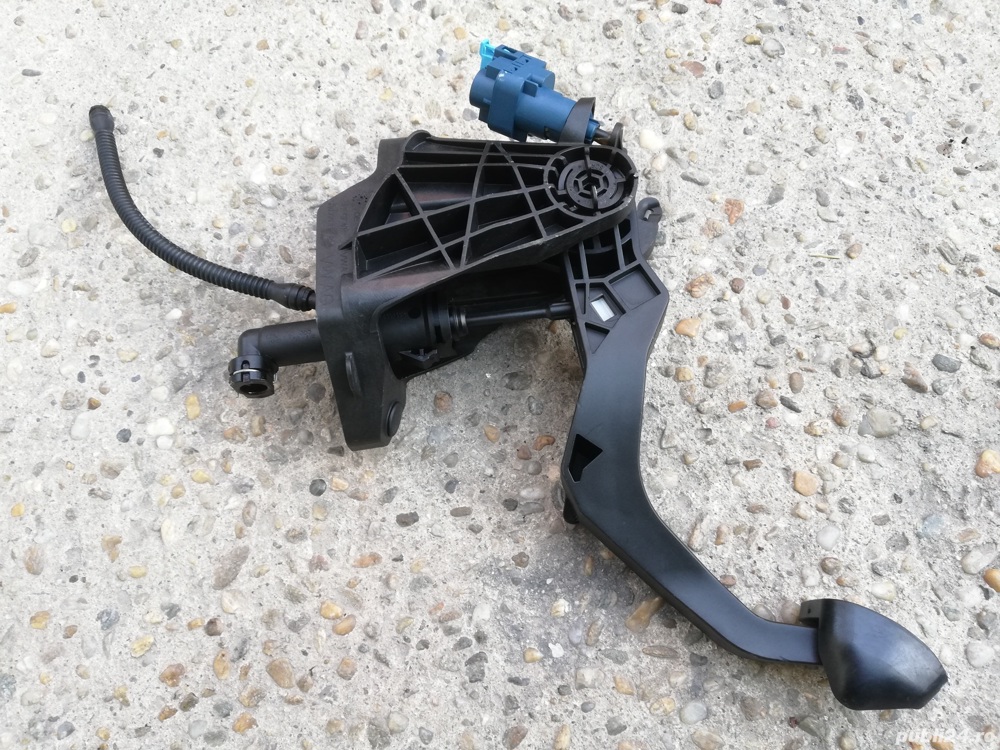 pedala ambreiaj vw polo 6R