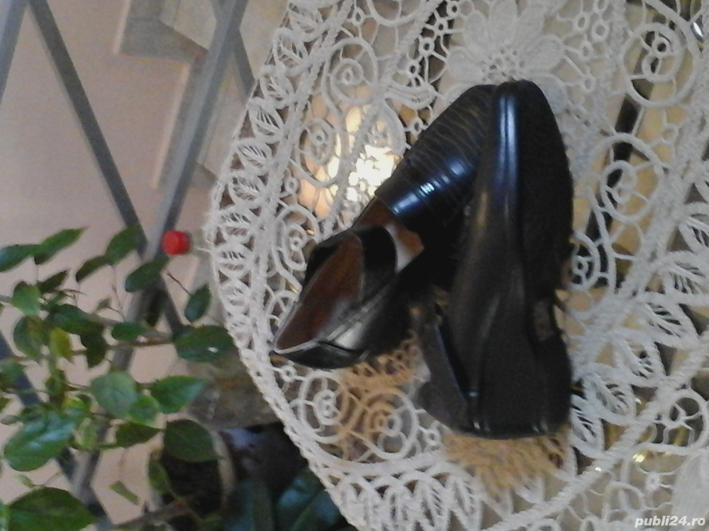 Vand pantofi dama, noi cu bareta